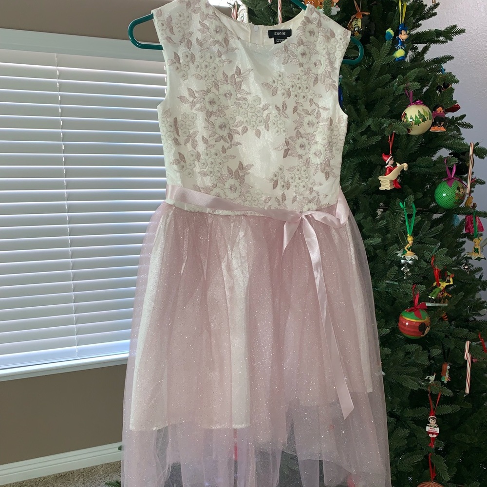 Girls dress